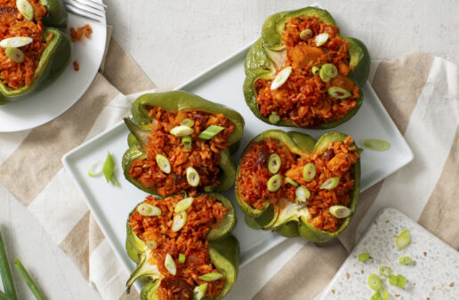 Jambalaya-stuffed-peppers-with-chicken-and-brown-rice