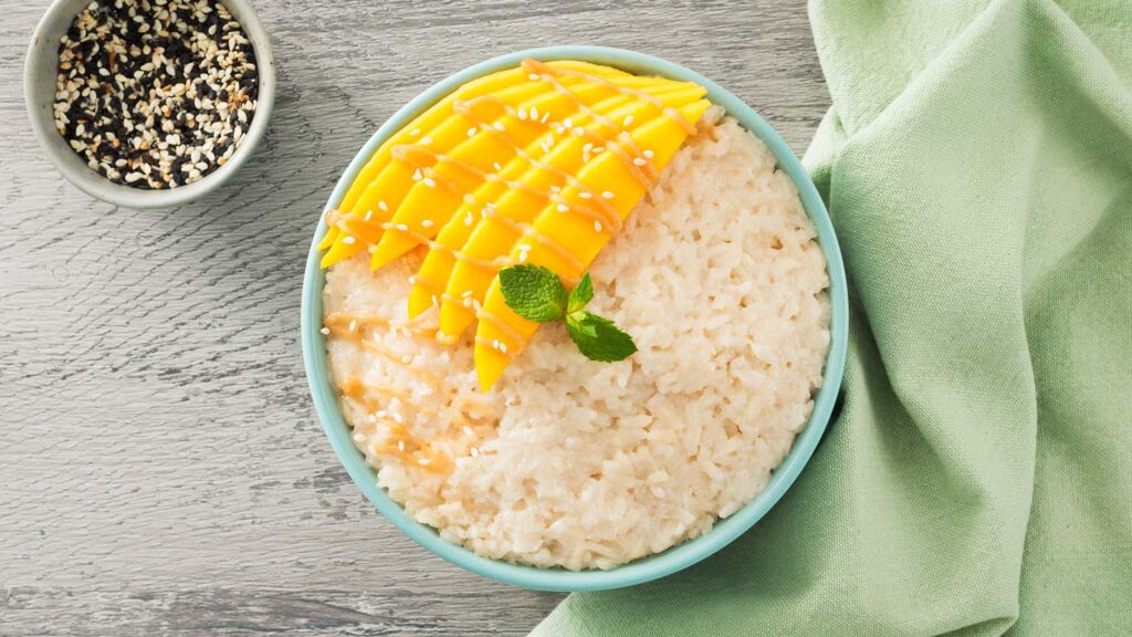 sticky rice with mango